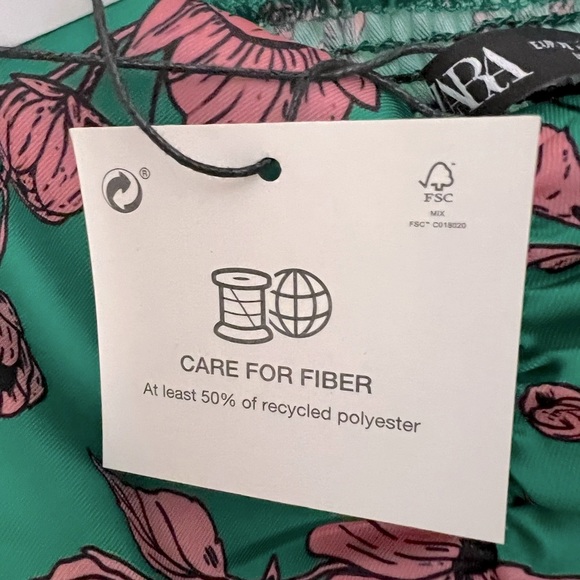 ZARA - Green and pink floral crop top w/ puffed sleeves - Picture 3 of 5